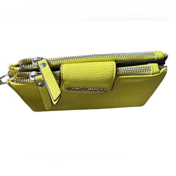 Enzo Angiolini Lime Green Leather Wristlet Wallet - Picture 4 of 5